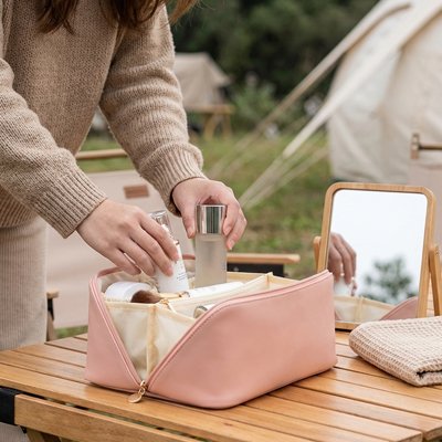 Trousse de toilette femme 